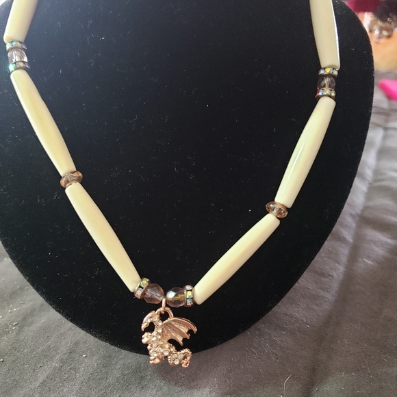 Chokers - Picture 10 of 16